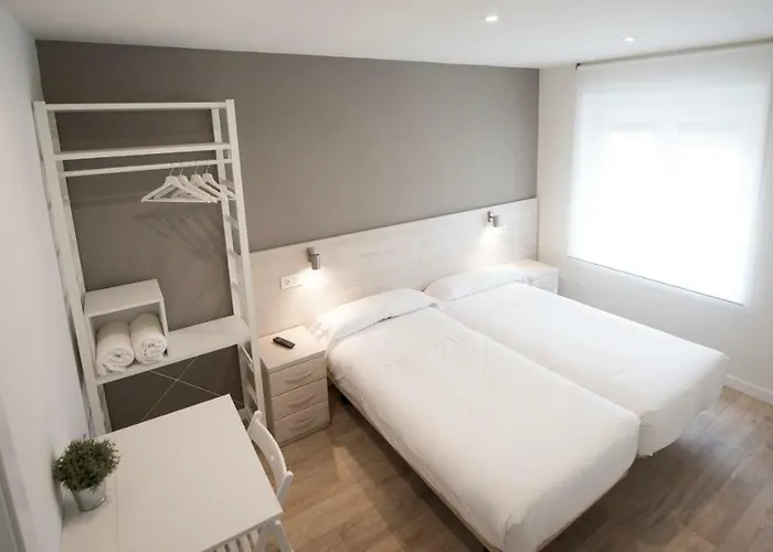 Happy Hostal Carrales Burgo
